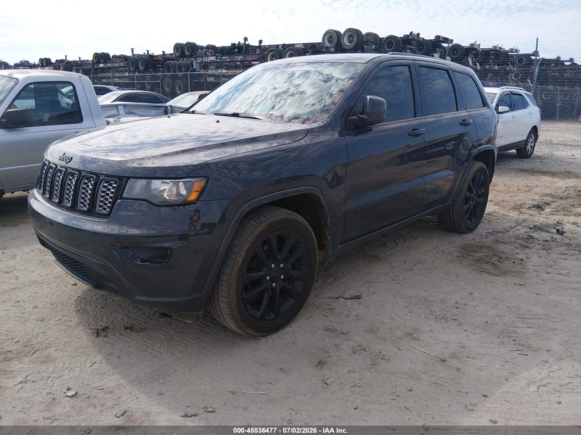 2018 Jeep Grand cherokee VIN 1C4RJEAGXJC212417 IAAI salvage auction — UNKNOWN, Salvage Title, sold $4,000 on 2026-08-19 (photo 2)