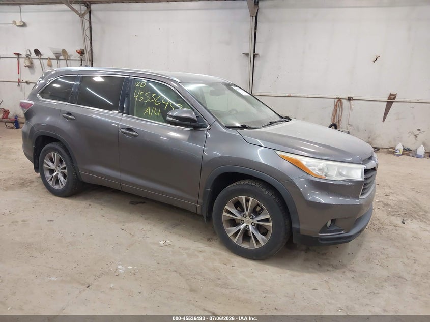2014 Toyota Highlander VIN 5TDJKRFH3ES027522 IAAI salvage auction — SIDE, Salvage (Pennsylvania), sold $6,600 on 2026-07-10 (photo 1)