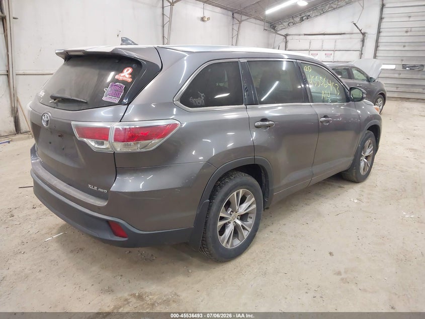 2014 Toyota Highlander VIN 5TDJKRFH3ES027522 IAAI salvage auction — SIDE, Salvage (Pennsylvania), sold $6,600 on 2026-07-10 (photo 4)