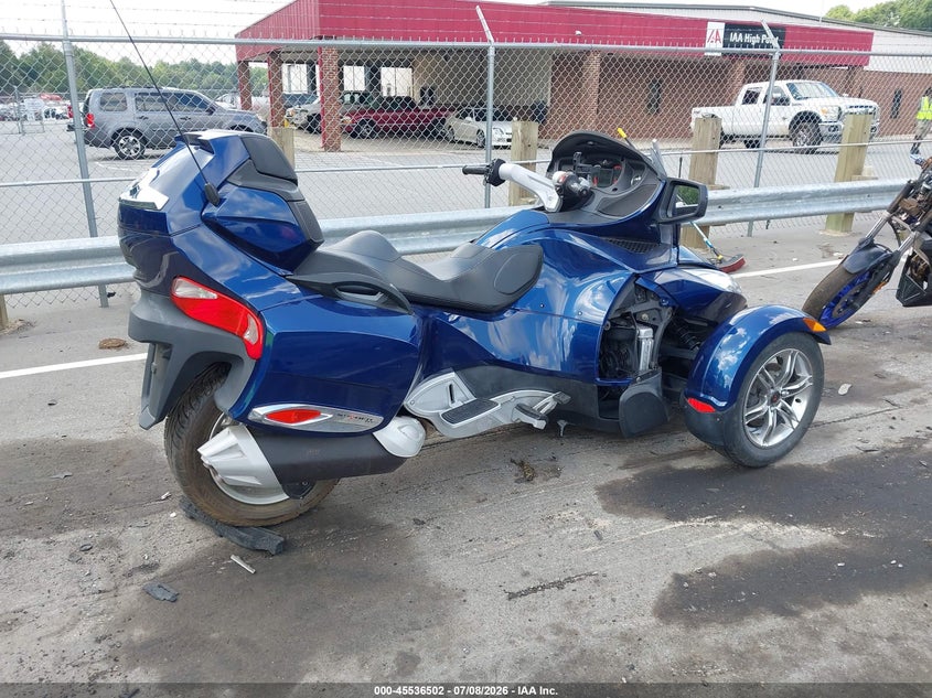 2010 Can-am Spyder roadster VIN 2BXJBKC15AV002131 IAAI salvage auction — SIDE, Salvage (North Carolina), sold $2,550 on 2026-07-23 (photo 4)
