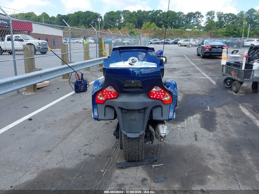 2010 Can-am Spyder roadster VIN 2BXJBKC15AV002131 IAAI salvage auction — SIDE, Salvage (North Carolina), sold $2,550 on 2026-07-23 (photo 6)