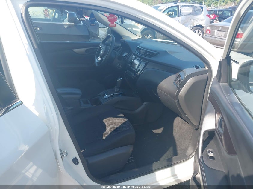 2018 Nissan Rogue sport VIN JN1BJ1CR0JW255514 IAAI salvage auction — NORMAL WEAR, Clear (Massachusetts), sold $2,050 on 2026-07-24 (photo 5)