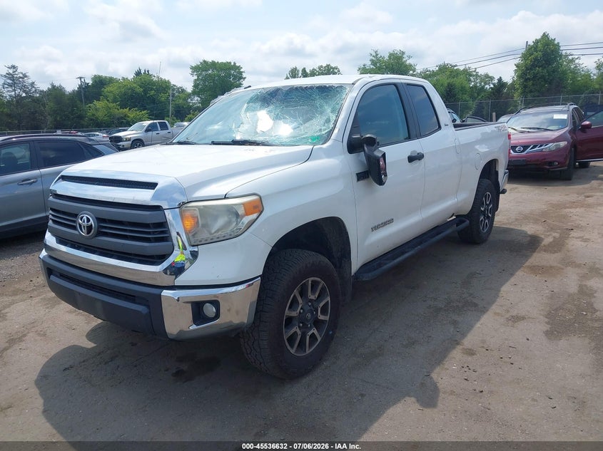 2014 Toyota Tundra VIN 5TFUY5F16EX337200 IAAI salvage auction — RIGHT SIDE, Salvage (Virginia), sold $6,750 on 2026-07-28 (photo 2)