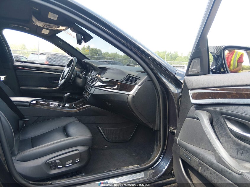 2014 BMW 5er VIN WBAKP9C54EDZ35213 IAAI salvage auction — LEFT SIDE, Salvage (Connecticut), sold $3,950 on 2026-07-30 (photo 5)