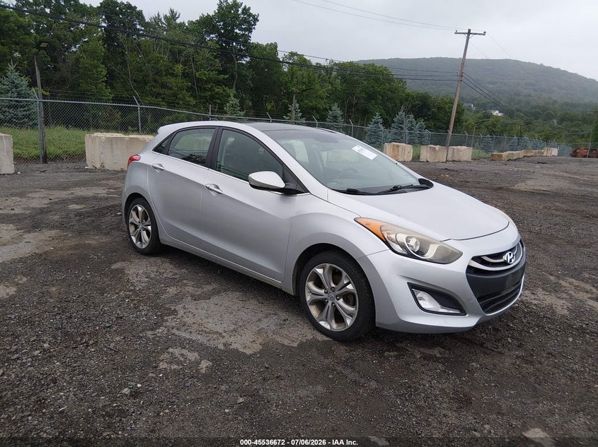 2013 Hyundai Elantra VIN KMHD35LE5DU122683 IAAI salvage auction — NORMAL WEAR, Clear (New Jersey), sold $700 on 2026-07-30 (photo 1)