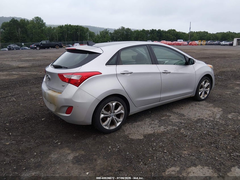 2013 Hyundai Elantra VIN KMHD35LE5DU122683 IAAI salvage auction — NORMAL WEAR, Clear (New Jersey), sold $700 on 2026-07-30 (photo 4)