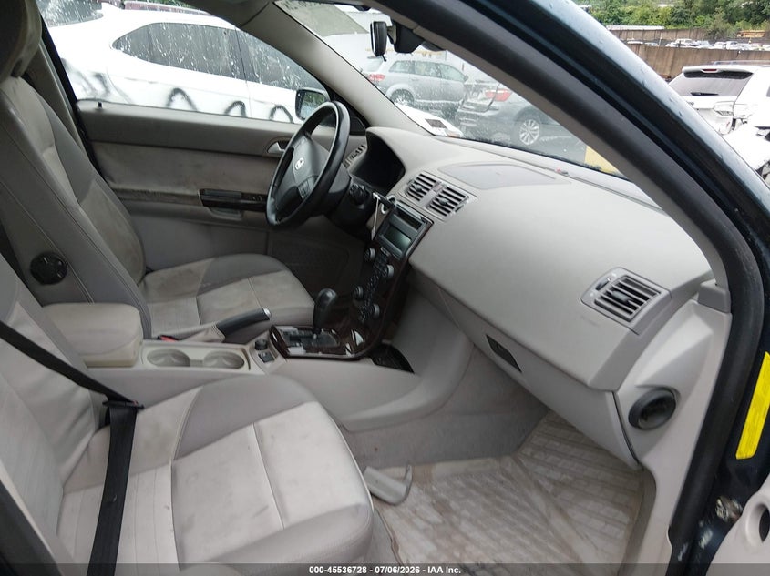 2006 Volvo V50 VIN YV1MW390462173855 IAAI salvage auction — LEFT SIDE, Salvage (Pennsylvania), sold $25 on 2026-08-11 (photo 5)