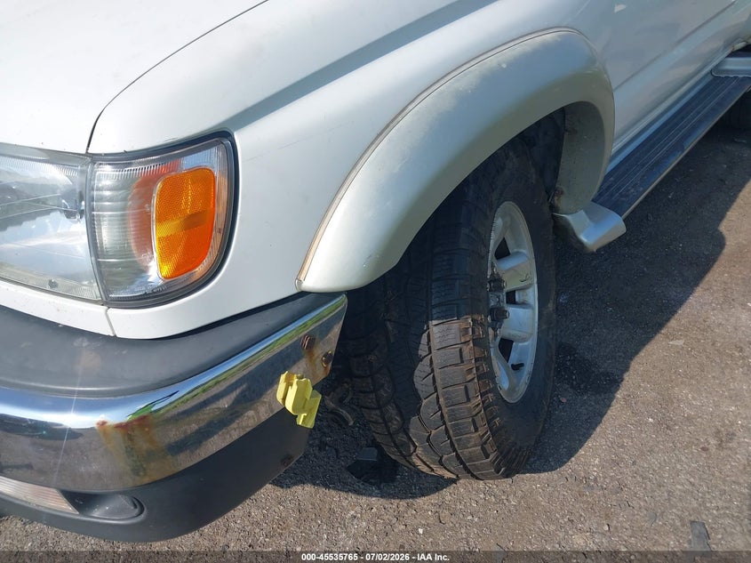 2000 Toyota 4runner VIN JT3HN86RXY0279370 IAAI salvage auction — NORMAL WEAR, Clear (Michigan), sold $775 on 2026-07-23 (photo 6)