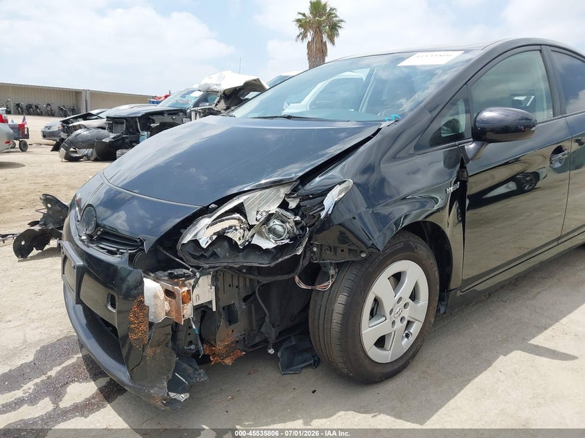 2011 Toyota Prius VIN JTDKN3DU3B0306816 IAAI salvage auction — RIGHT SIDE, Salvage (California), sold $1,050 on 2026-07-29 (photo 6)