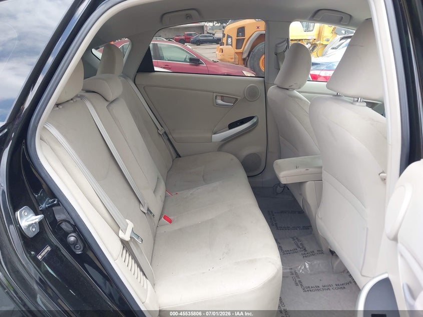 2011 Toyota Prius VIN JTDKN3DU3B0306816 IAAI salvage auction — RIGHT SIDE, Salvage (California), sold $1,050 on 2026-07-29 (photo 8)