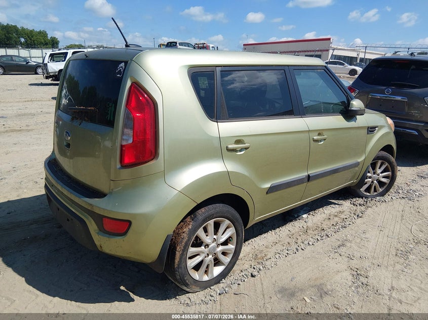 2013 Kia Soul VIN KNDJT2A61D7482159 IAAI salvage auction — NORMAL WEAR, Clear (Georgia), sold $525 on 2026-07-16 (photo 4)