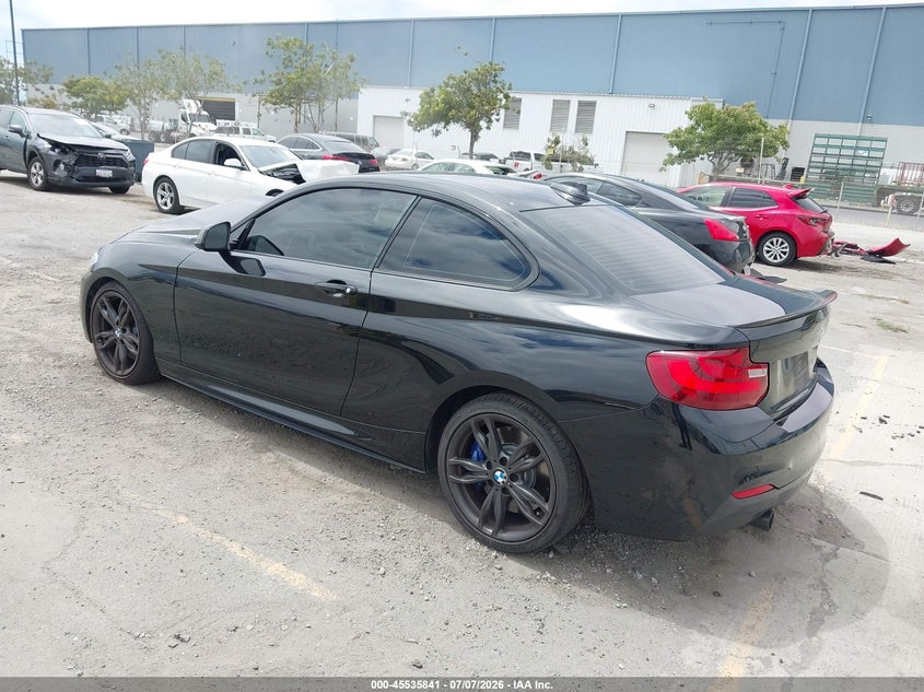2017 BMW 2er VIN WBA2G1C38HV639027 IAAI salvage auction — RIGHT FRONT, Salvage Title, sold $6,600 on 2026-08-31 (photo 3)
