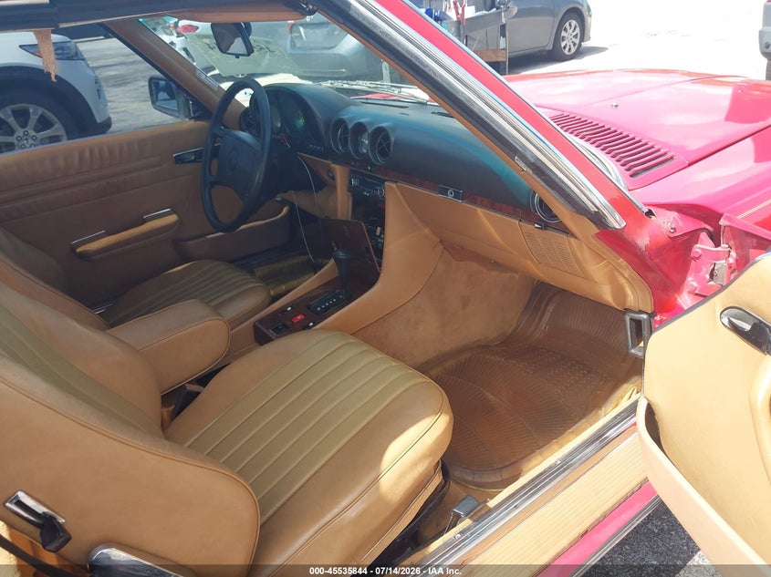 1987 Mercedes-benz 560 VIN WDBBA48D7HA064772 IAAI salvage auction — NORMAL WEAR, Clear (Florida), sold $925 on 2026-07-23 (photo 5)