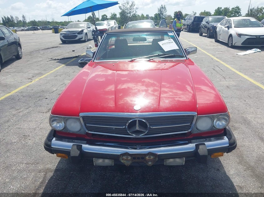 1987 Mercedes-benz 560 VIN WDBBA48D7HA064772 IAAI salvage auction — NORMAL WEAR, Clear (Florida), sold $925 on 2026-07-23 (photo 6)