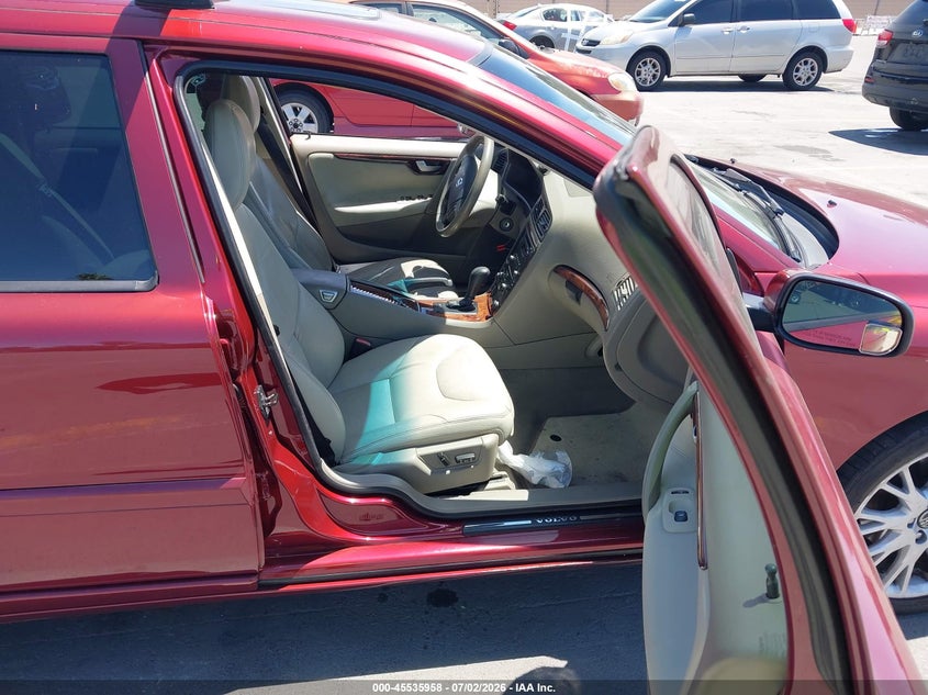 2006 Volvo V70 VIN YV1SW592262595885 IAAI salvage auction — NORMAL WEAR, Clear-Dealer Only (Arizona), sold $200 on 2026-07-29 (photo 5)