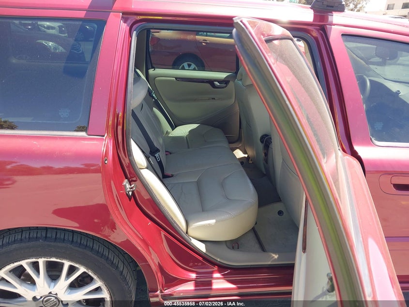 2006 Volvo V70 VIN YV1SW592262595885 IAAI salvage auction — NORMAL WEAR, Clear-Dealer Only (Arizona), sold $200 on 2026-07-29 (photo 8)