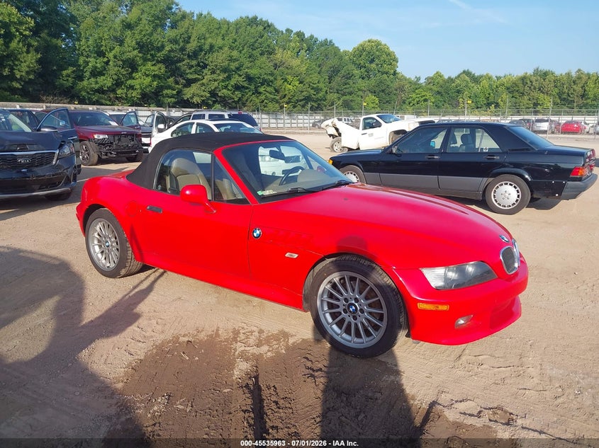 2001 BMW Z3 VIN WBACN53451LJ57384 IAAI salvage auction — NORMAL WEAR, Clear (Tennessee), sold $5,450 on 2026-07-08 (photo 1)