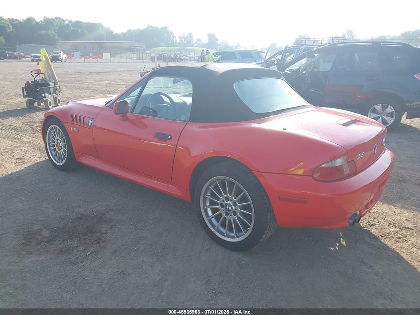 2001 BMW Z3 VIN WBACN53451LJ57384 IAAI salvage auction — NORMAL WEAR, Clear (Tennessee), sold $5,450 on 2026-07-08 (photo 3)