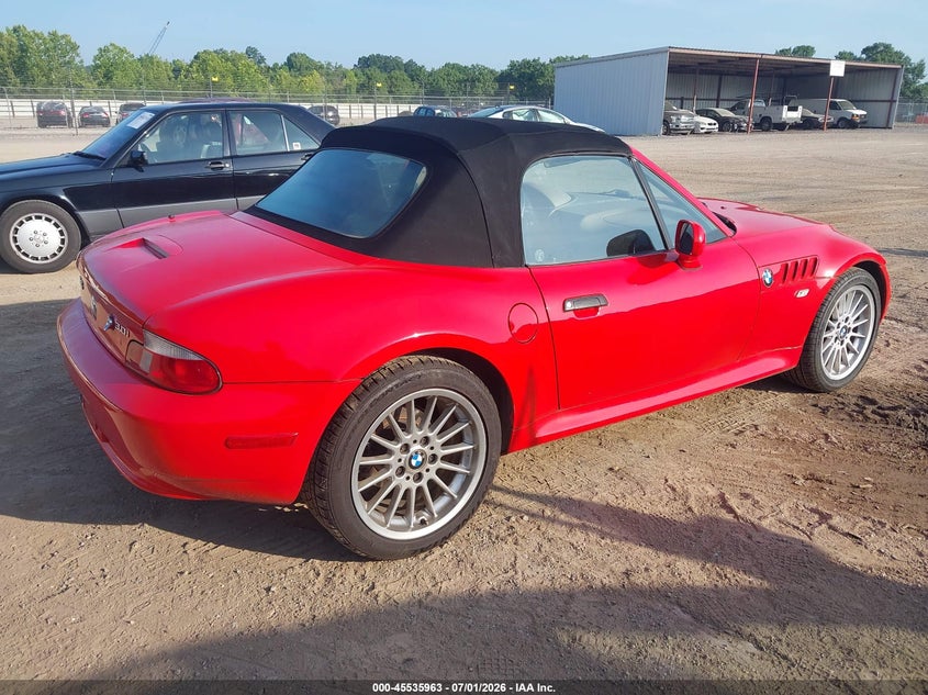 2001 BMW Z3 VIN WBACN53451LJ57384 IAAI salvage auction — NORMAL WEAR, Clear (Tennessee), sold $5,450 on 2026-07-08 (photo 4)