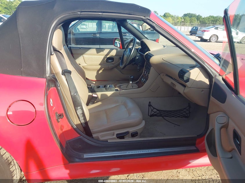 2001 BMW Z3 VIN WBACN53451LJ57384 IAAI salvage auction — NORMAL WEAR, Clear (Tennessee), sold $5,450 on 2026-07-08 (photo 5)