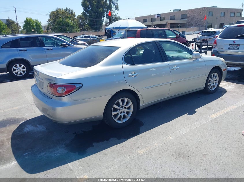 2003 Lexus Es 300 VIN JTHBF30G935038435 IAAI salvage auction — NORMAL WEAR, Clear-Dealer Only (Utah), sold $500 on 2026-07-20 (photo 4)