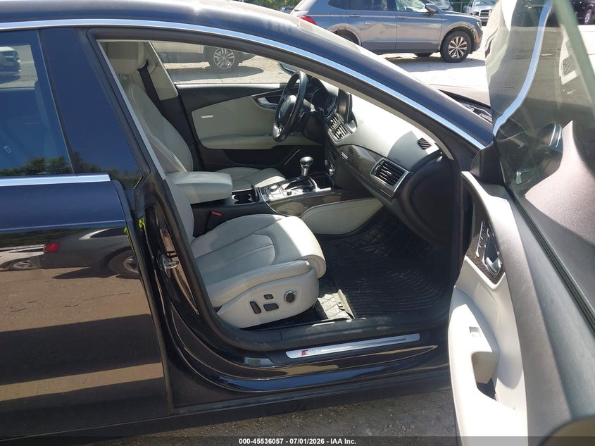 2013 Audi S7 VIN WAU32AFC2DN130530 IAAI salvage auction — NORMAL WEAR, Clear (Missouri), sold $2,225 on 2026-07-08 (photo 5)