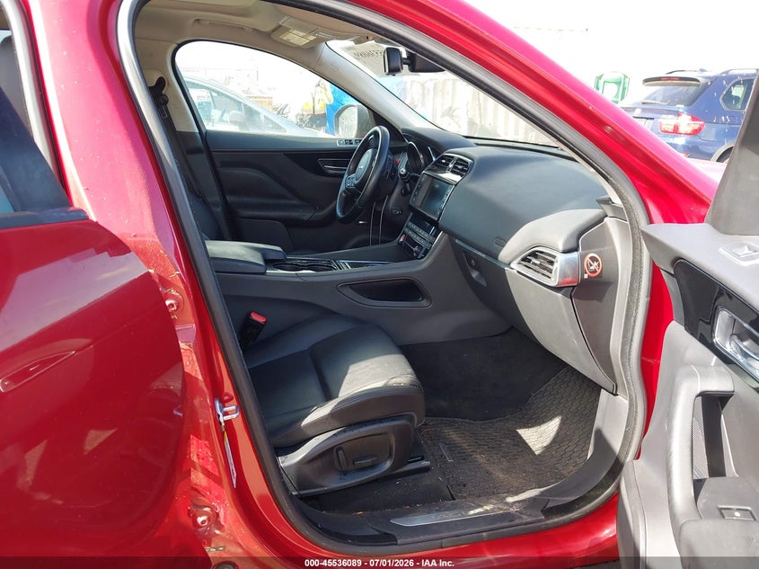 2017 Jaguar F-pace VIN SADCJ2BV0HA079095 IAAI salvage auction — NORMAL WEAR, Clear (Hawaii), sold $850 on 2026-07-28 (photo 5)