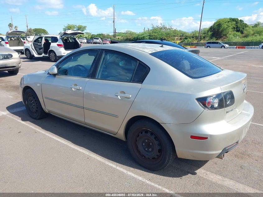 2007 Mazda 3 VIN JM1BK32F271770811 IAAI salvage auction — NORMAL WEAR, Clear (Hawaii), sold $125 on 2026-07-28 (photo 3)