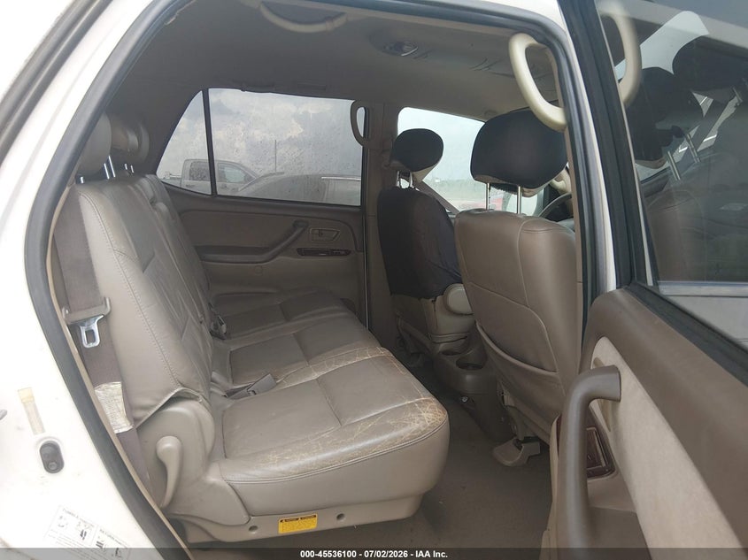 2001 Toyota Sequoia VIN 5TDBT44A61S041855 IAAI salvage auction — NORMAL WEAR, Original (Texas), sold $425 on 2026-07-10 (photo 8)