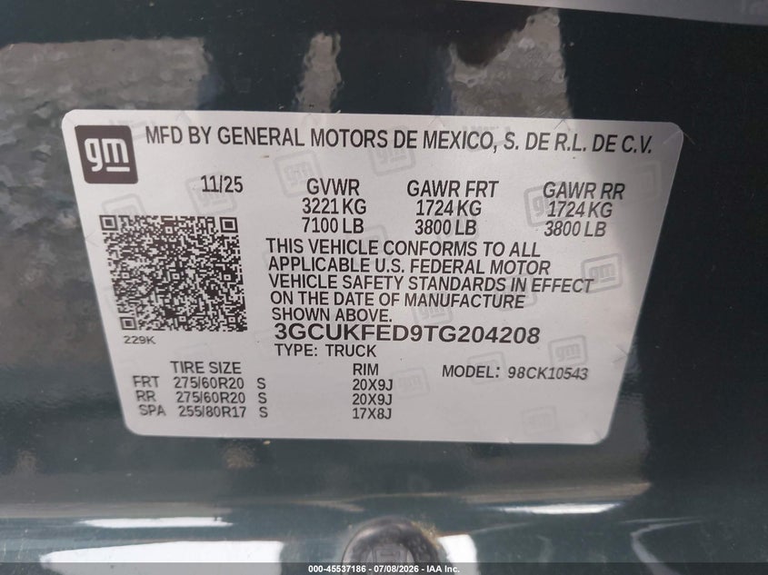 2026 Chevrolet Silverado VIN 3GCUKFED9TG204208 IAAI salvage auction — REAR END, Wait Title, sold $22,800 on 2026-08-01 (photo 9)
