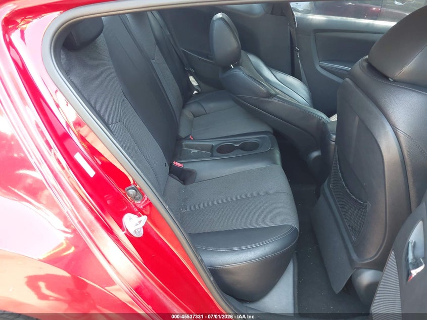 2013 Hyundai Veloster VIN KMHTC6ADXDU137563 IAAI salvage auction — NORMAL WEAR, Clear (Virginia), sold $25 on 2026-07-23 (photo 8)