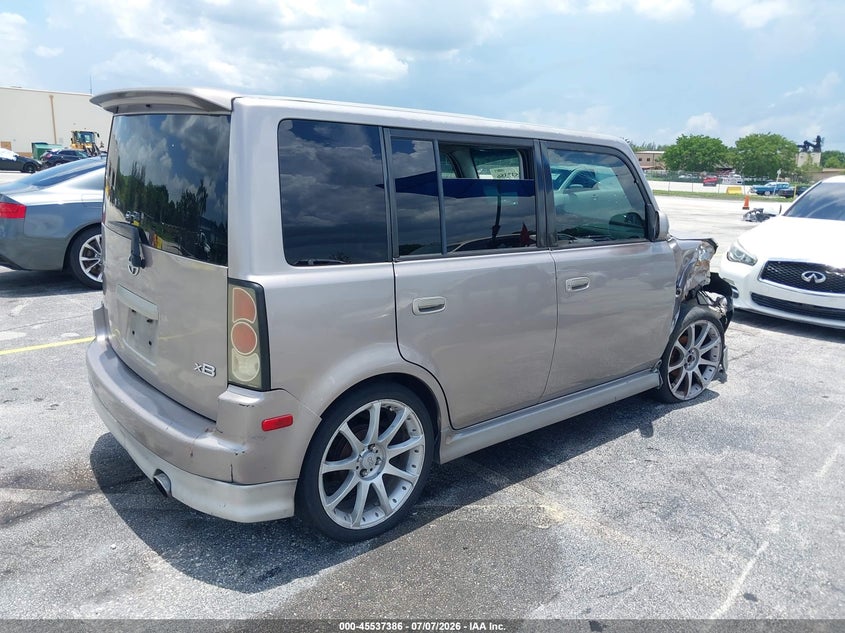 2005 Scion Xb VIN JTLKT334850171168 IAAI salvage auction — LEFT & RIGHT, Rebuildable (Florida), sold $400 on 2026-07-30 (photo 4)