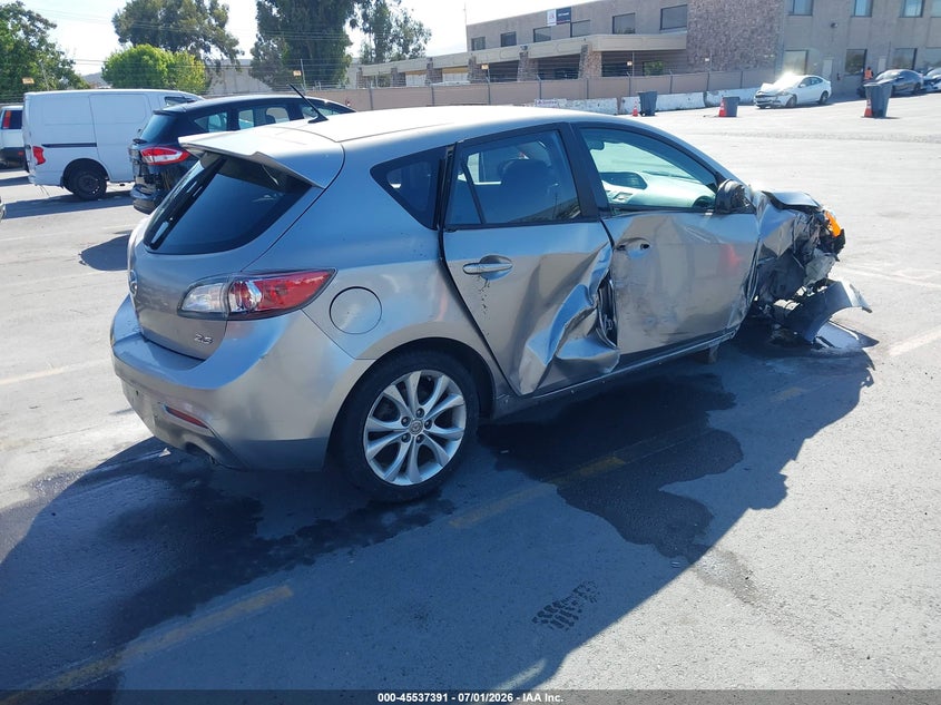 2011 Mazda 3 VIN JM1BL1K67B1361715 IAAI salvage auction — NORMAL WEAR, Salvage (California), sold $350 on 2026-07-29 (photo 4)