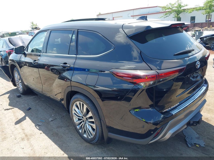 2026 Toyota Highlander VIN 5TDEBRCH1TS723282 IAAI salvage auction — FRONT END, Clear (Michigan), sold $8,200 on 2026-08-28 (photo 3)