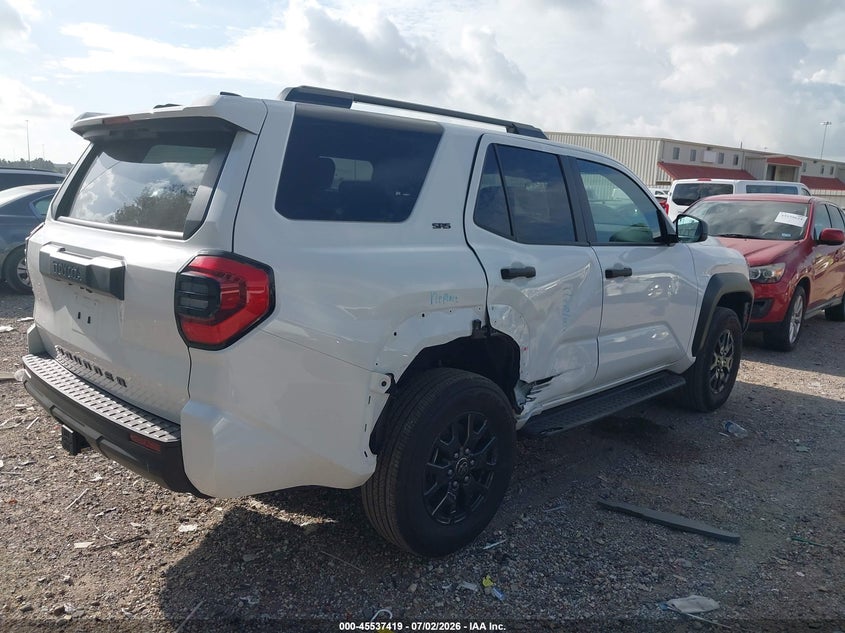 2026 Toyota 4runner VIN JTEVA5BR3T5107123 IAAI salvage auction — RIGHT SIDE, Clear (Texas), sold $38,600 on 2026-07-16 (photo 4)
