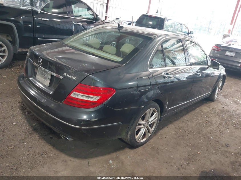 2013 Mercedes-benz C-klasse VIN WDDGF8ABXDR263289 IAAI salvage auction — NORMAL WEAR, Clear (Virginia), sold $375 on 2026-07-16 (photo 4)