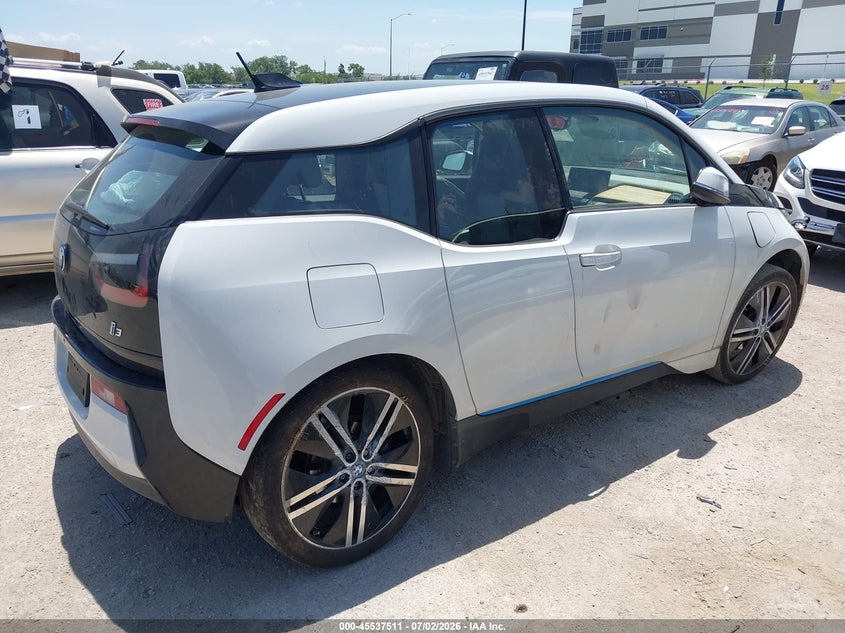 2014 BMW I3 VIN WBY1Z4C57EV276628 IAAI salvage auction — SIDE, Clear (Minnesota), sold $4,950 on 2026-07-21 (photo 4)