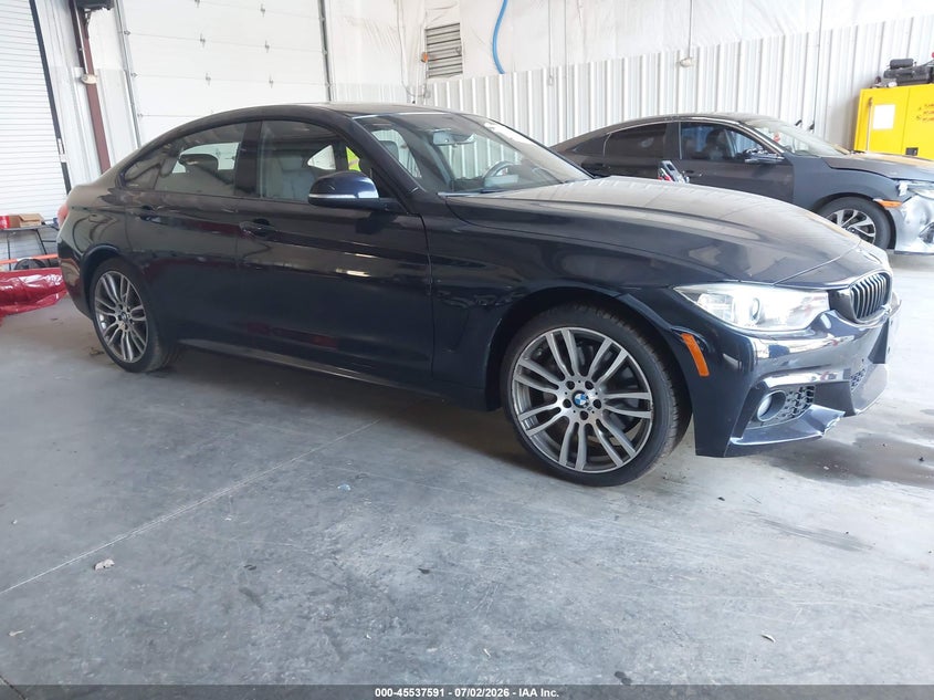 2017 BMW 4er VIN WBA4F9C57HG792224 IAAI salvage auction — SIDE, Salvage Title, sold $5,500 on 2026-08-02 (photo 1)