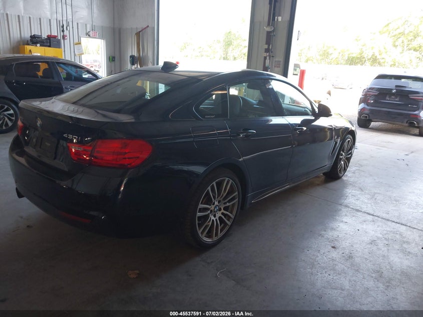 2017 BMW 4er VIN WBA4F9C57HG792224 IAAI salvage auction — SIDE, Salvage Title, sold $5,500 on 2026-08-02 (photo 4)