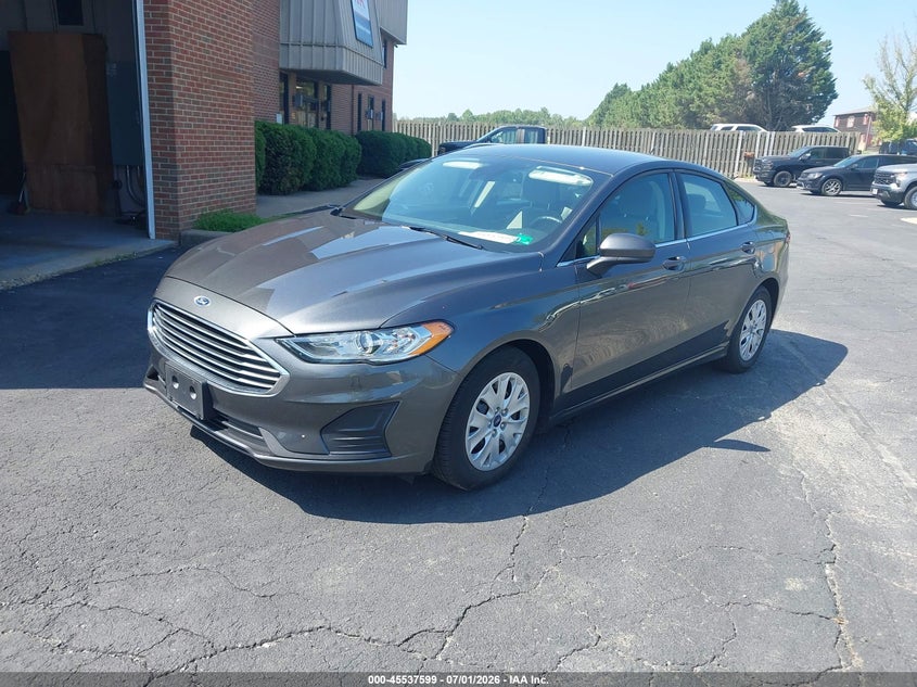2019 Ford Fusion VIN 3FA6P0G7XKR273934 IAAI salvage auction — NORMAL WEAR, SF97 (Virginia), sold $11,975 on 2026-07-22 (photo 2)