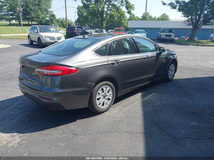 2019 Ford Fusion VIN 3FA6P0G7XKR273934 IAAI salvage auction — NORMAL WEAR, SF97 (Virginia), sold $11,975 on 2026-07-22 (photo 4)