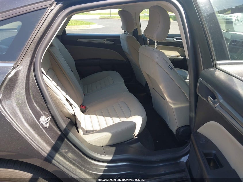 2019 Ford Fusion VIN 3FA6P0G7XKR273934 IAAI salvage auction — NORMAL WEAR, SF97 (Virginia), sold $11,975 on 2026-07-22 (photo 8)
