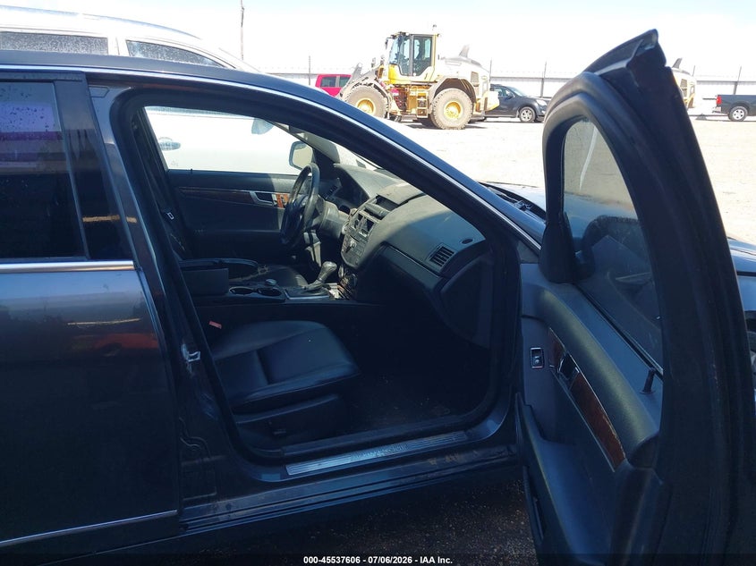 2009 Mercedes-benz C class VIN WDDGF54X89F211075 IAAI salvage auction — NORMAL WEAR, Original (Texas), sold $375 on 2026-08-04 (photo 5)