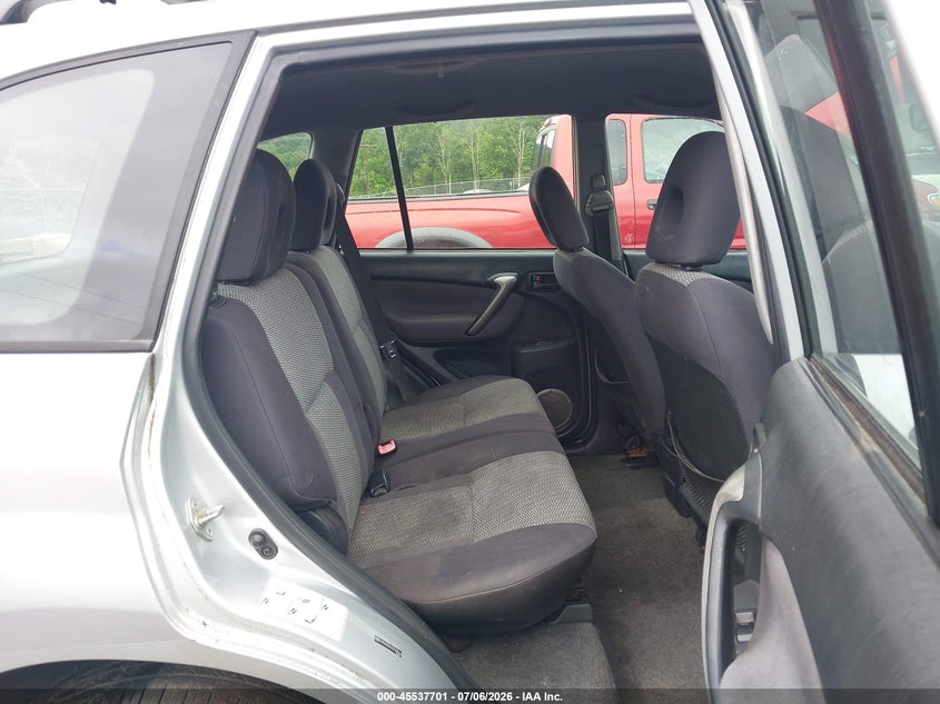 2005 Toyota Rav4 VIN JTEGD20V350058326 IAAI salvage auction — NORMAL WEAR, Clear (New Jersey), sold $875 on 2026-07-09 (photo 8)
