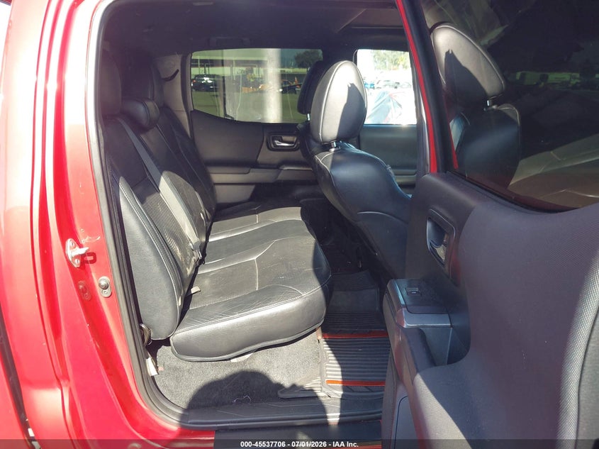 2019 Toyota Tacoma VIN 5TFAZ5CN6KX074869 IAAI salvage auction — FRONT END, Salvage (Nevada), sold $10,100 on 2026-07-15 (photo 8)