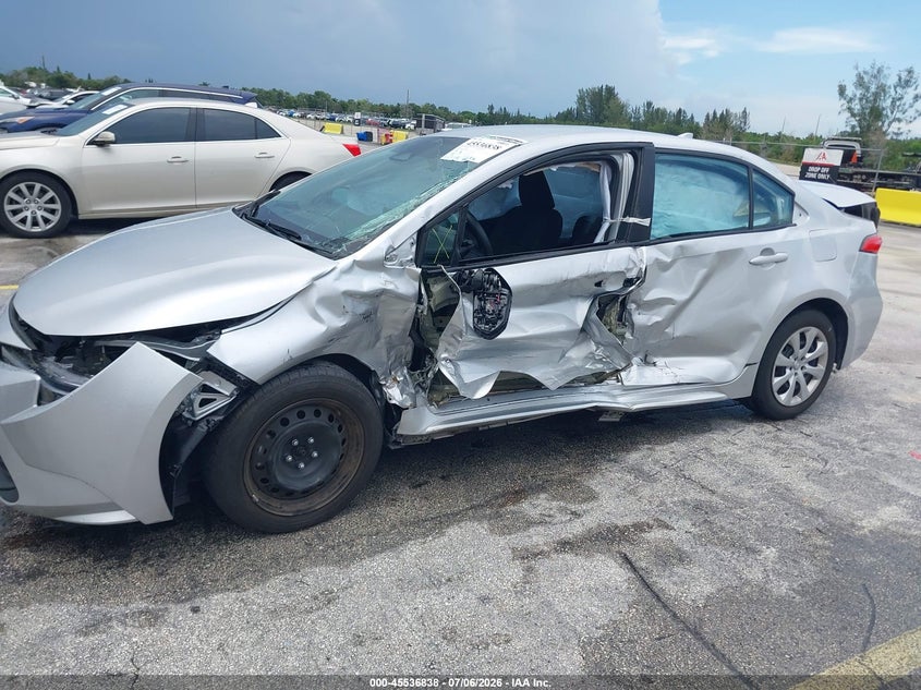 2024 Toyota Corolla VIN 5YFB4MDE3RP189188 IAAI salvage auction — SIDE, Certificate Of Destruction (Florida), sold $2,025 on 2026-07-16 (photo 6)