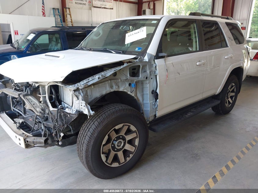 2021 Toyota 4runner VIN JTERU5JR3M5926628 IAAI salvage auction — SIDE, Salvage (Virginia), sold $18,000 on 2026-07-26 (photo 2)