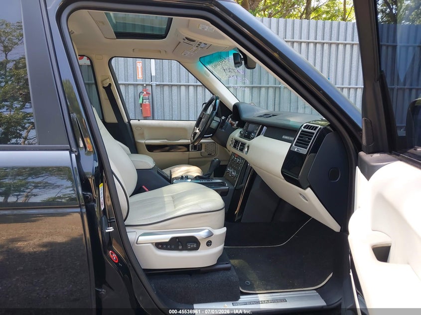 2011 Land rover RANGE ROVER VIN SALMF1E41BA332021 IAAI salvage auction — NORMAL WEAR, Clear (New Jersey), sold $2,200 on 2026-07-08 (photo 5)
