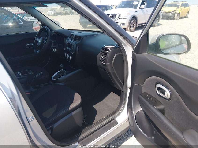 2016 Kia Soul VIN KNDJN2A2XG7842119 IAAI salvage auction — NORMAL WEAR, Clear (Tennessee), sold $500 on 2026-07-30 (photo 5)