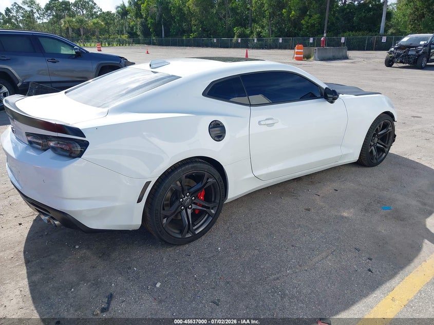 2021 Chevrolet Camaro VIN 1G1FG1R79M0101905 IAAI salvage auction — FRONT END, Rebuildable (Florida), sold $13,100 on 2026-07-29 (photo 4)